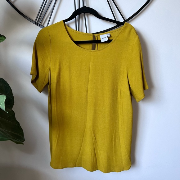 Mustard Colored Blouse - Picture 1 of 3